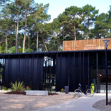 ホリデーパーク Vvf Cap Ferret 4*